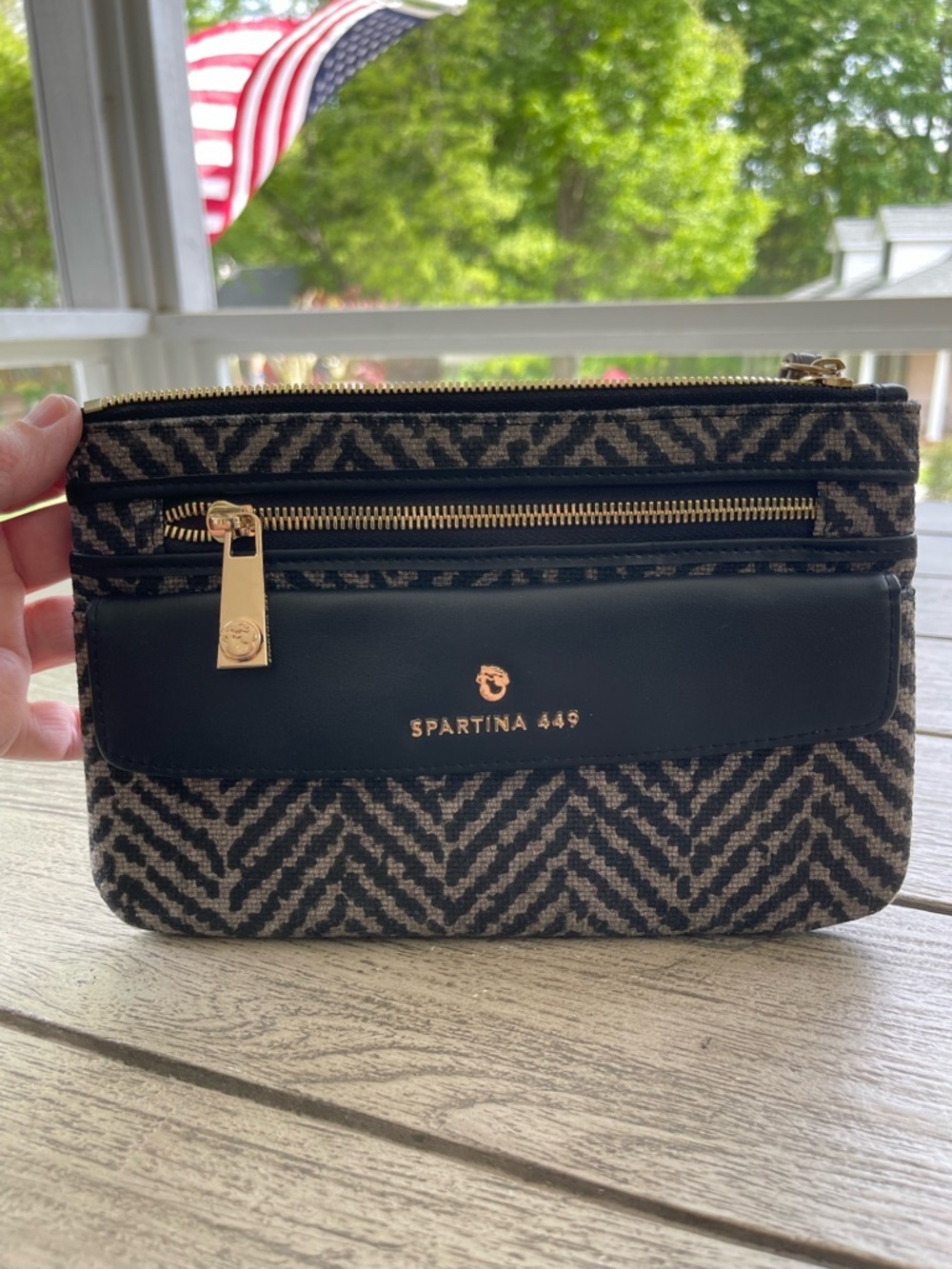 Spartina 449 Maritime Ava Black and Gray Chevron Phone Wristlet - Picture 6 of 9